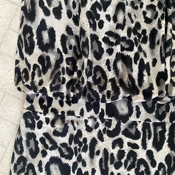 Dress Barn sophisticated leopard print dress - Picture 2 of 6